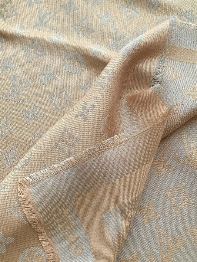 Louis Vuitton Monogram Shine Shawl M9A256-5 Louis Vuitton Monogram Shine Shawl M9A256-5