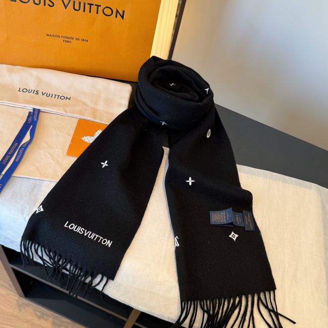Louis Vuitton New Forevergram Scarf M9A255-2 Louis Vuitton New Forevergram Scarf M9A255-2