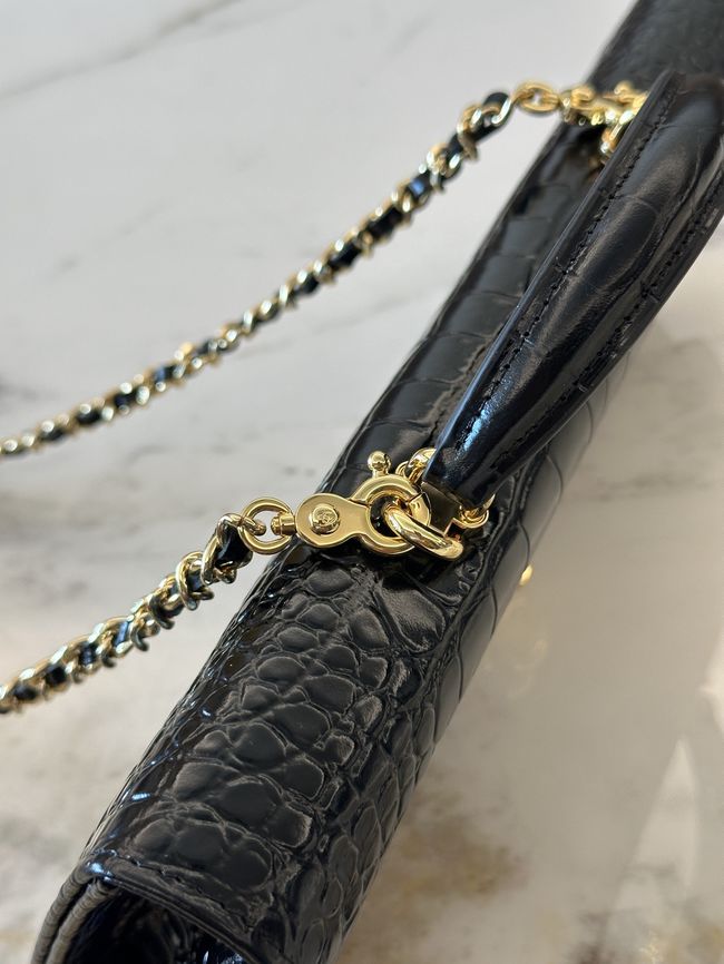 Chanel Clutch with chain Crocodile Embossed AP5280 black