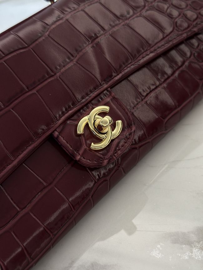 Chanel Clutch with chain Crocodile Embossed AP5280 Burgundy