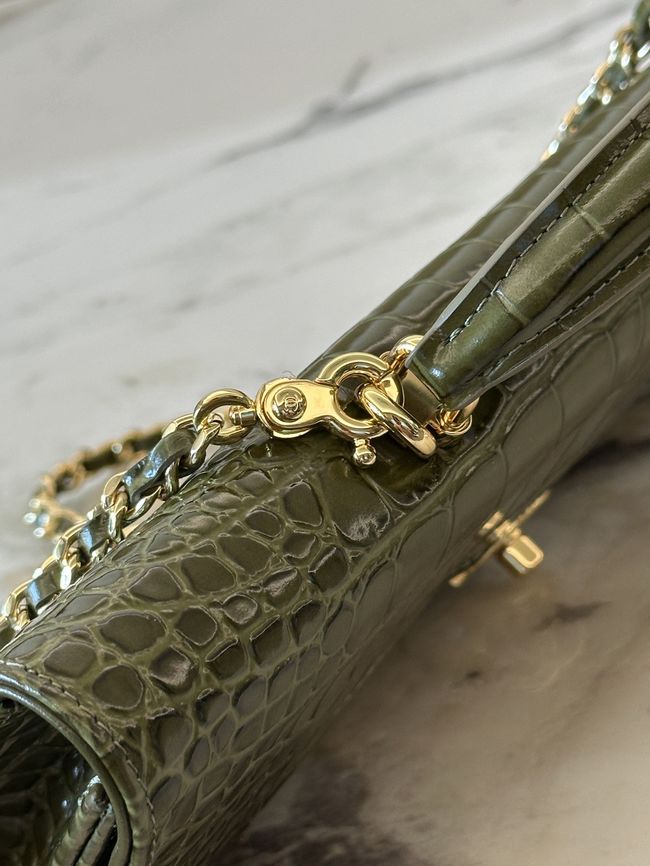 Chanel Clutch with chain Crocodile Embossed AP5280 green